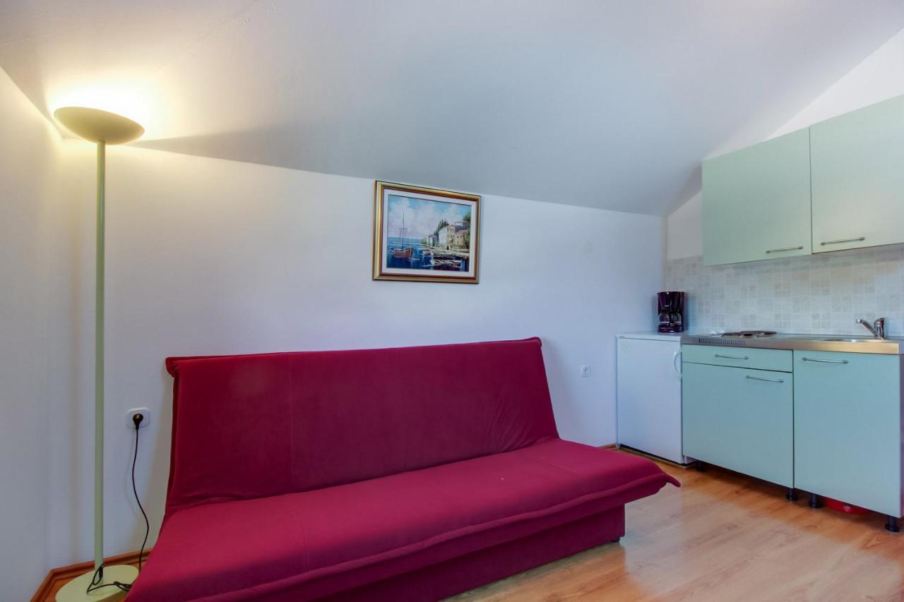 Apartments Rosa Mali Lošinj Dış mekan fotoğraf