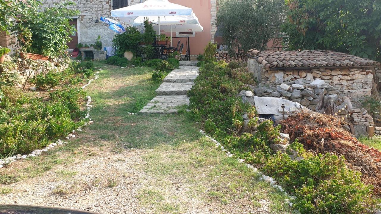 Apartments Rosa Mali Lošinj Dış mekan fotoğraf