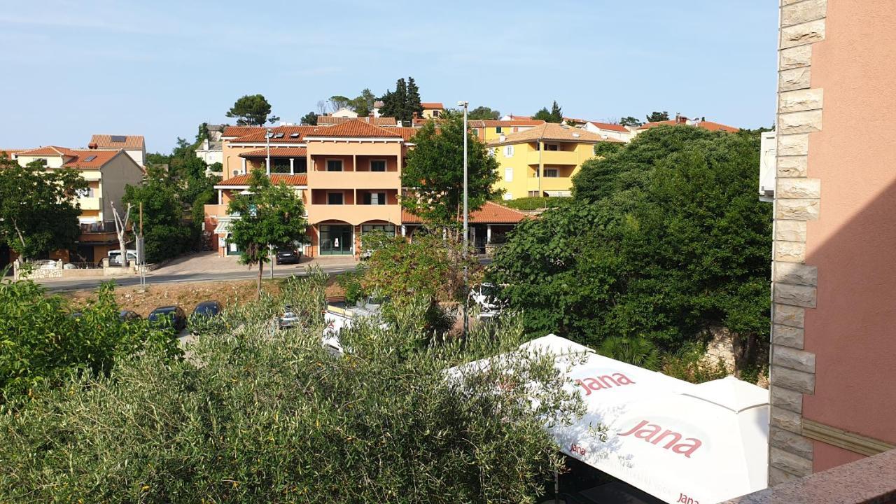 Apartments Rosa Mali Lošinj Dış mekan fotoğraf