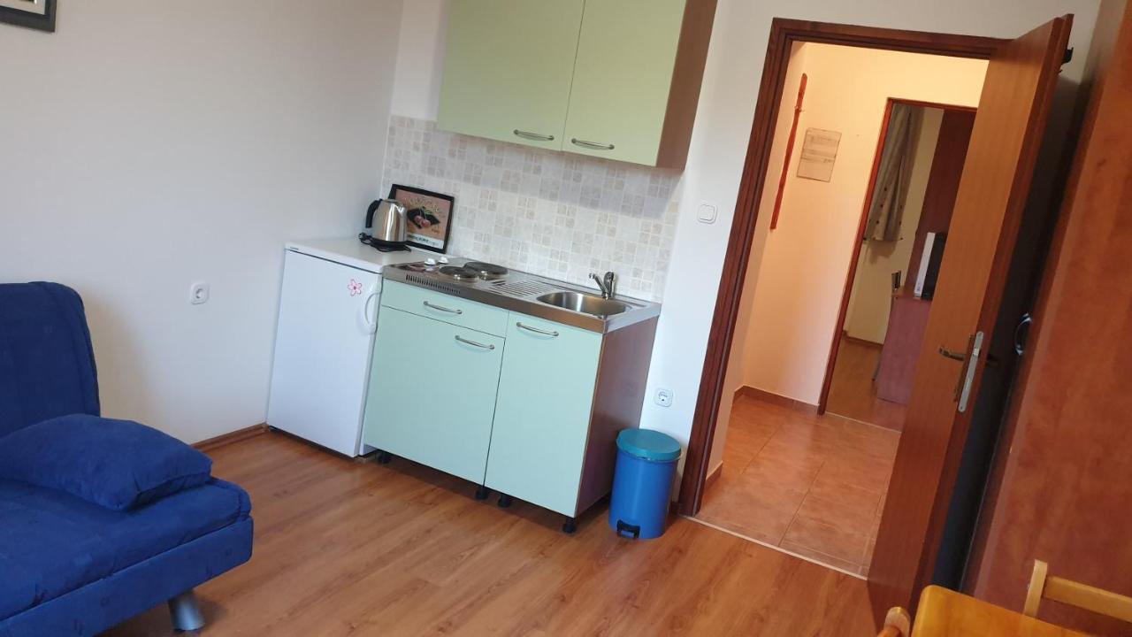 Apartments Rosa Mali Lošinj Dış mekan fotoğraf