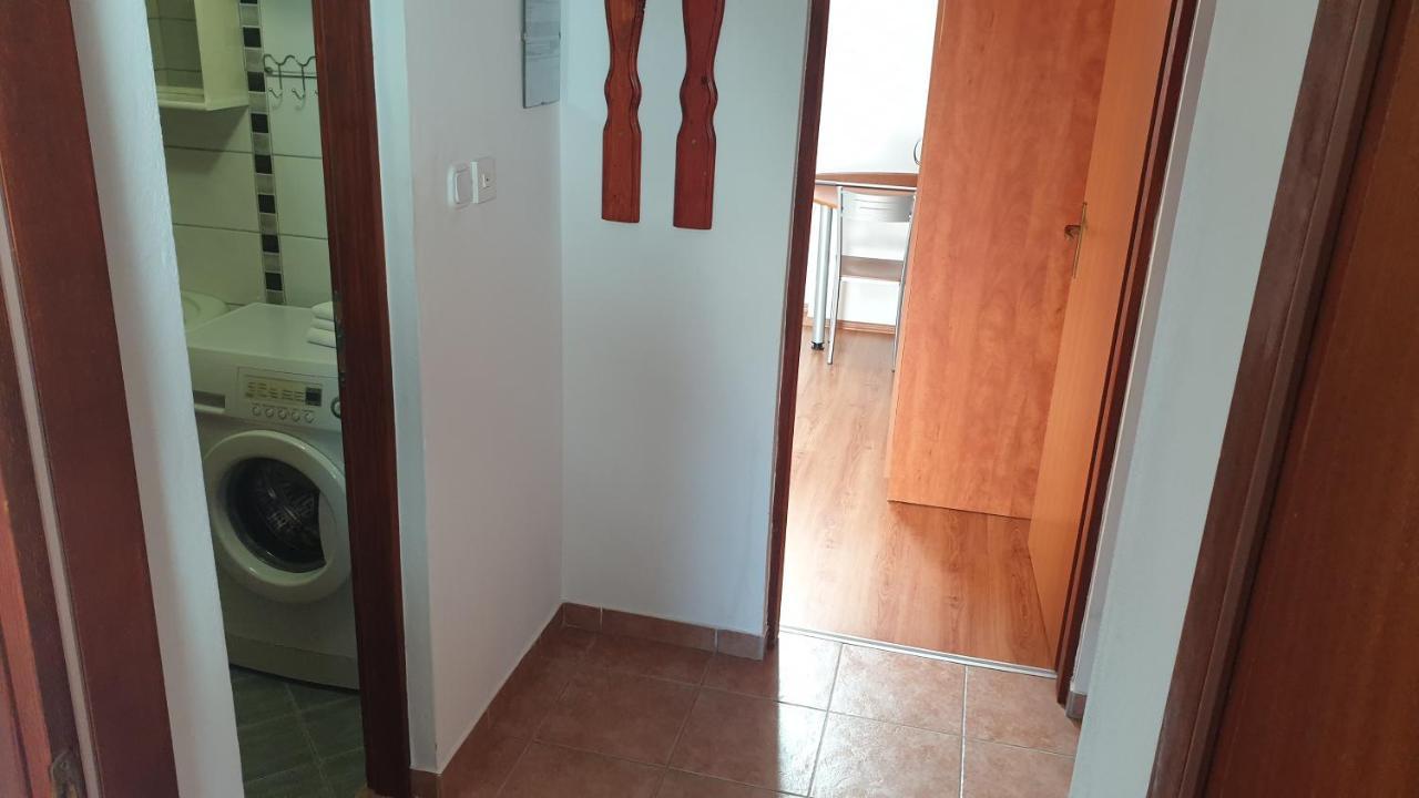Apartments Rosa Mali Lošinj Dış mekan fotoğraf